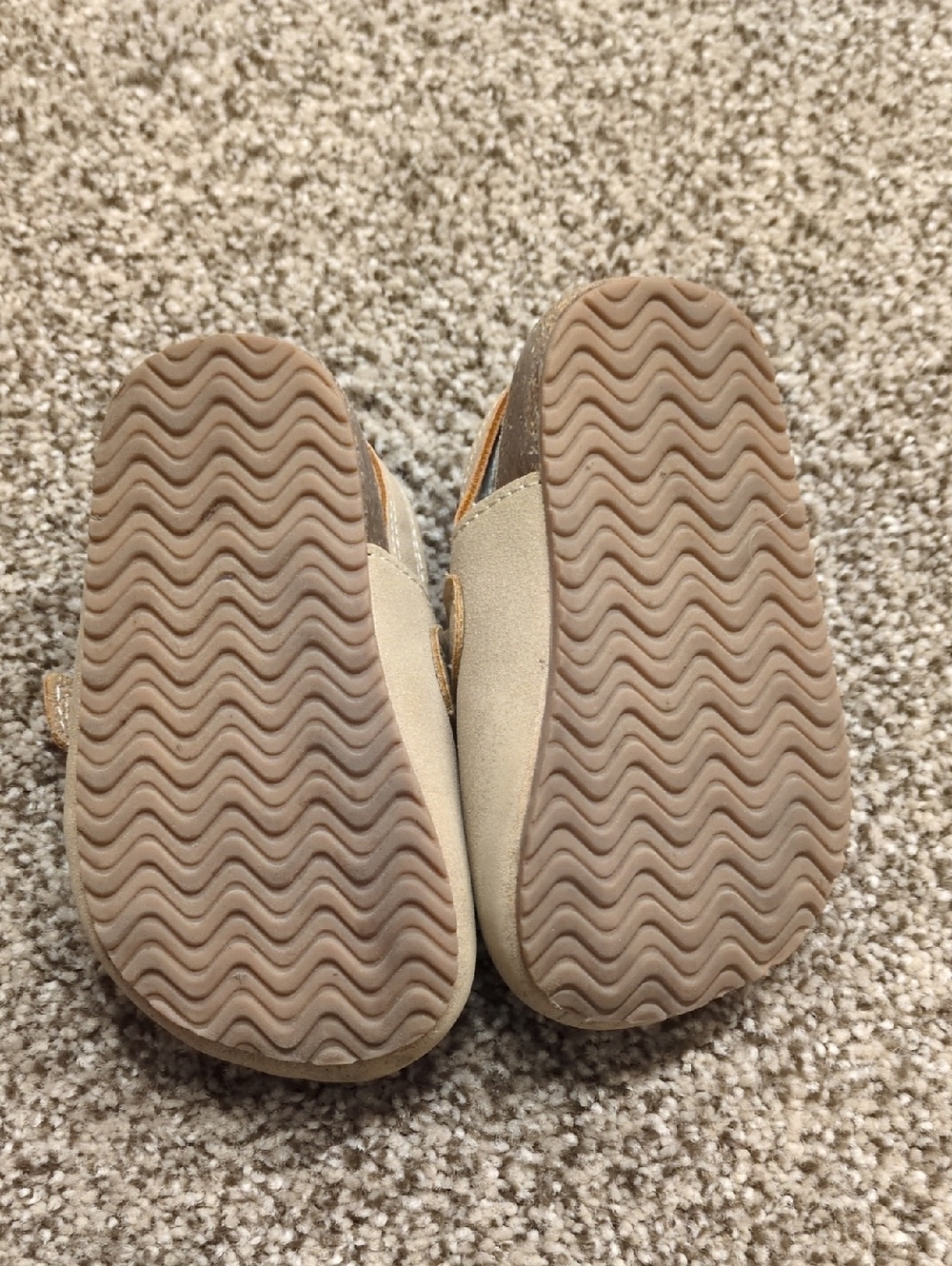 Carter's Clogs - Picture 3 of 3